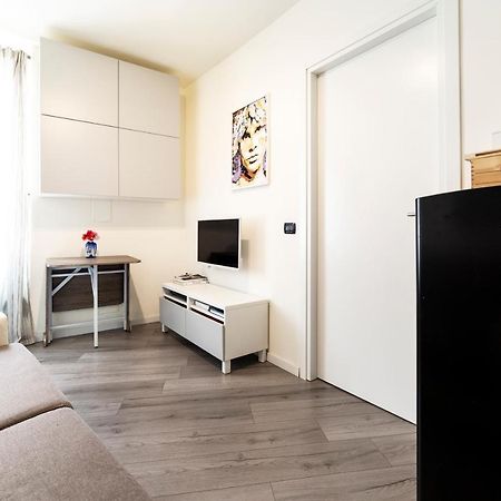 Affori Cosy Apartment Milan Bagian luar foto