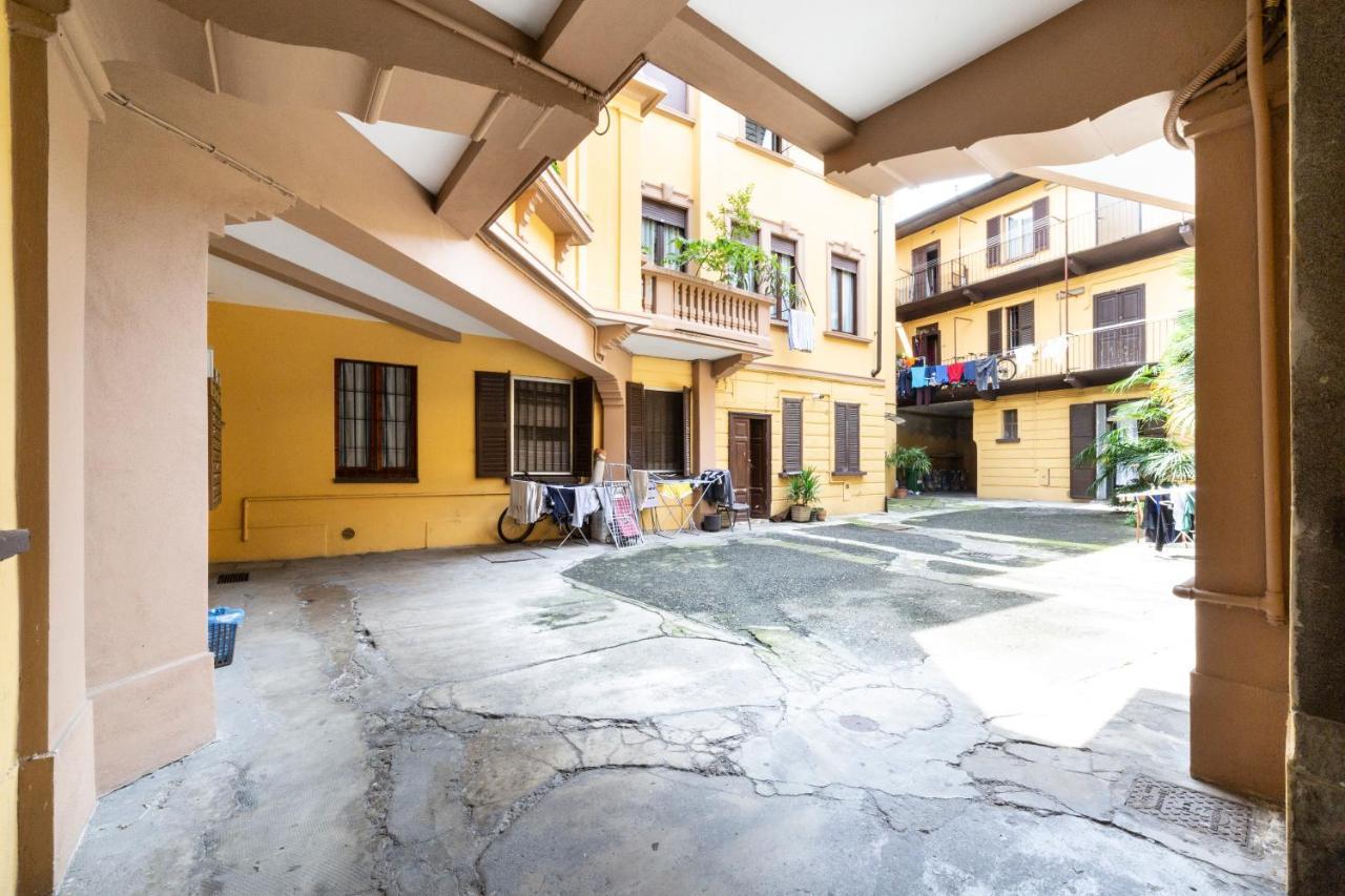 Affori Cosy Apartment Milan Bagian luar foto